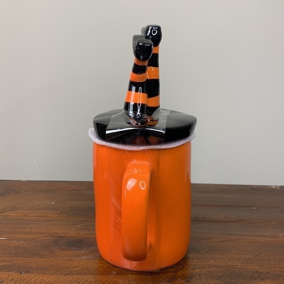 RAE Dunn Halloween Mug - Picture 4 of 11